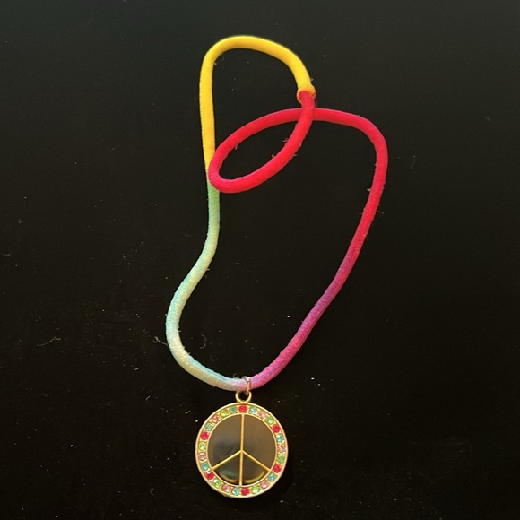 Rainbow Stretchy Necklace - Picture 3 of 3